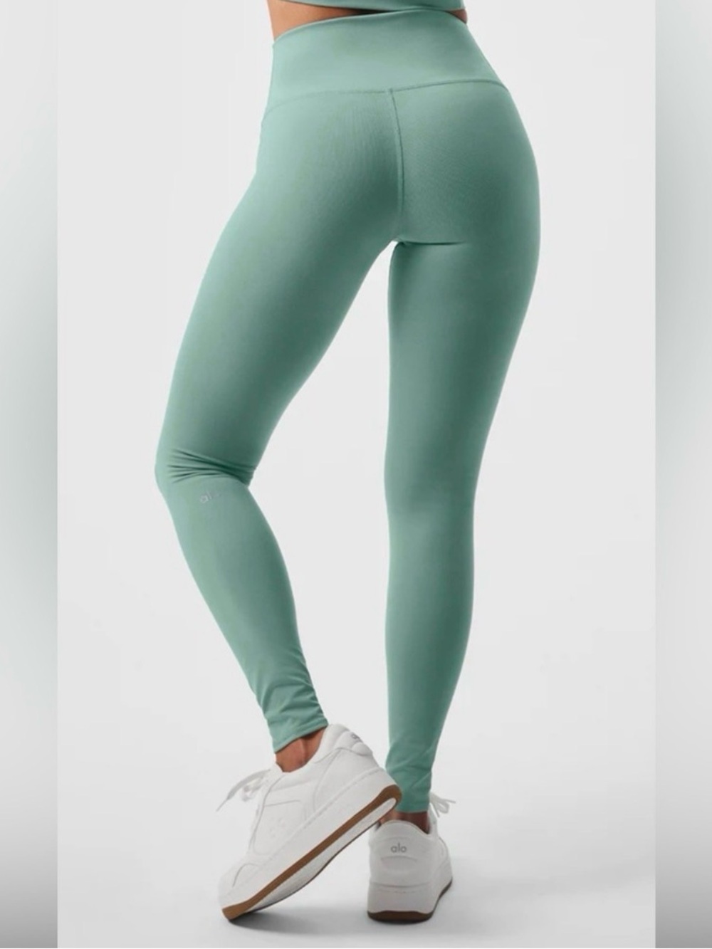 Alo Yoga Airbrush 7/8 High-Waist Leggings Botanical Green Size Medium NWOT